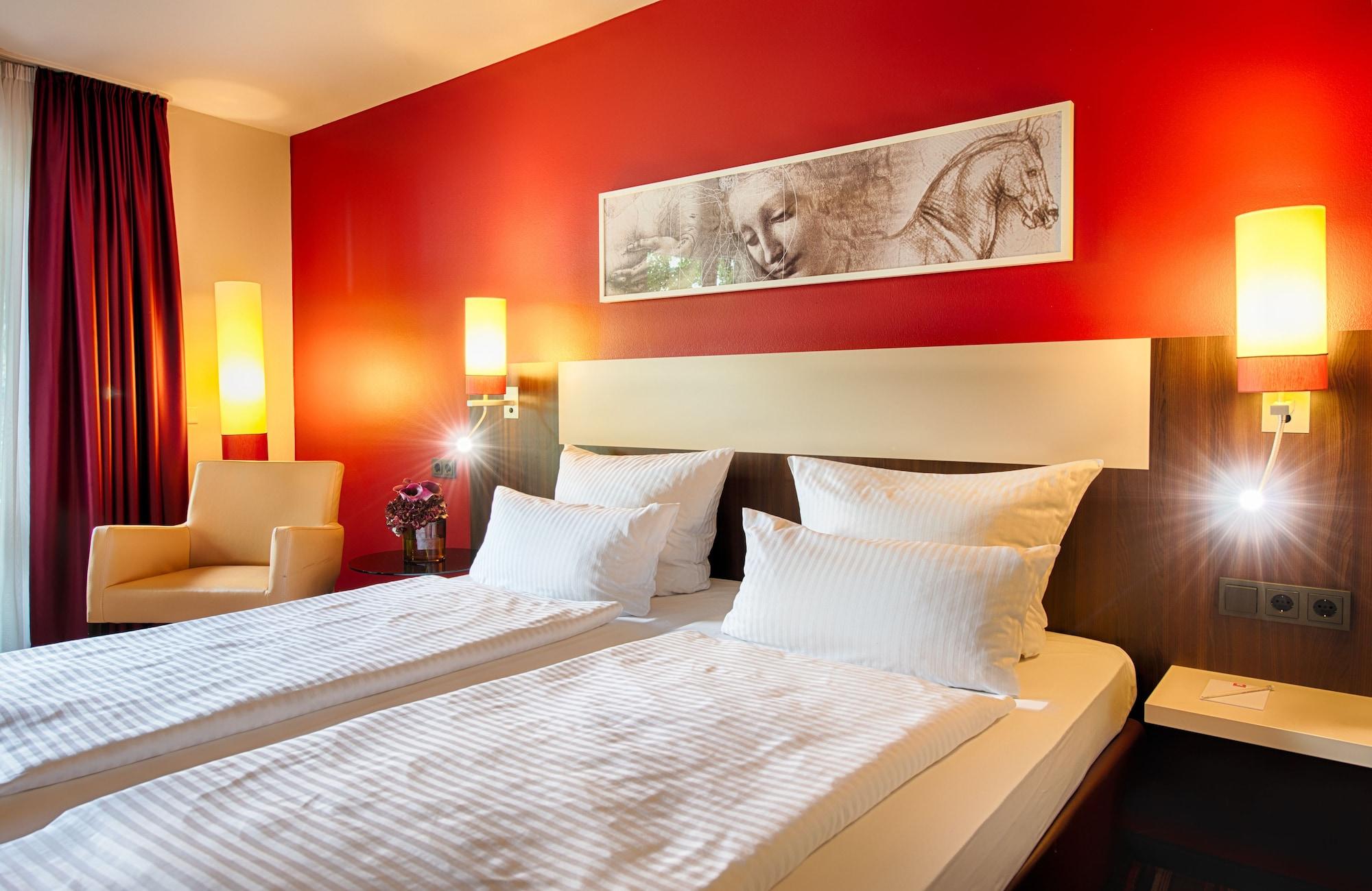 Hotel Leonardo West 4*
