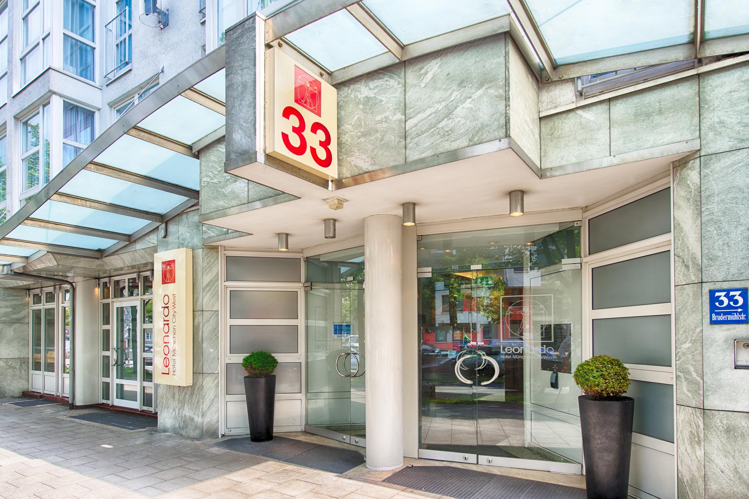 Leonardo West 4* Munich
