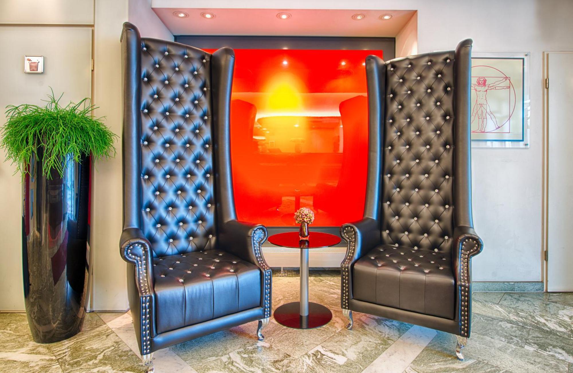 Leonardo West Hotel 4*