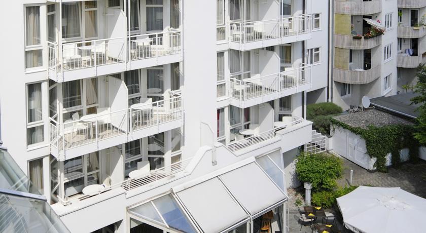 Leonardo West 4* Munich